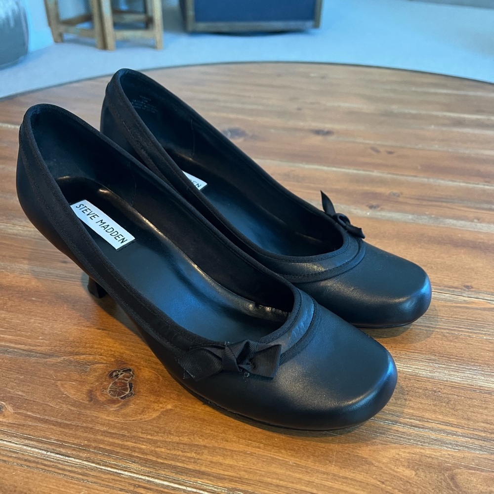 Steve Madden Venuss pump